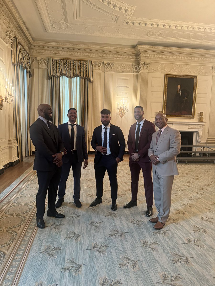 LesleyMcCaslin's tweet image. One of the cooler things I’ve done in the sports world. Follow along on  my insta! @lesley_mcc