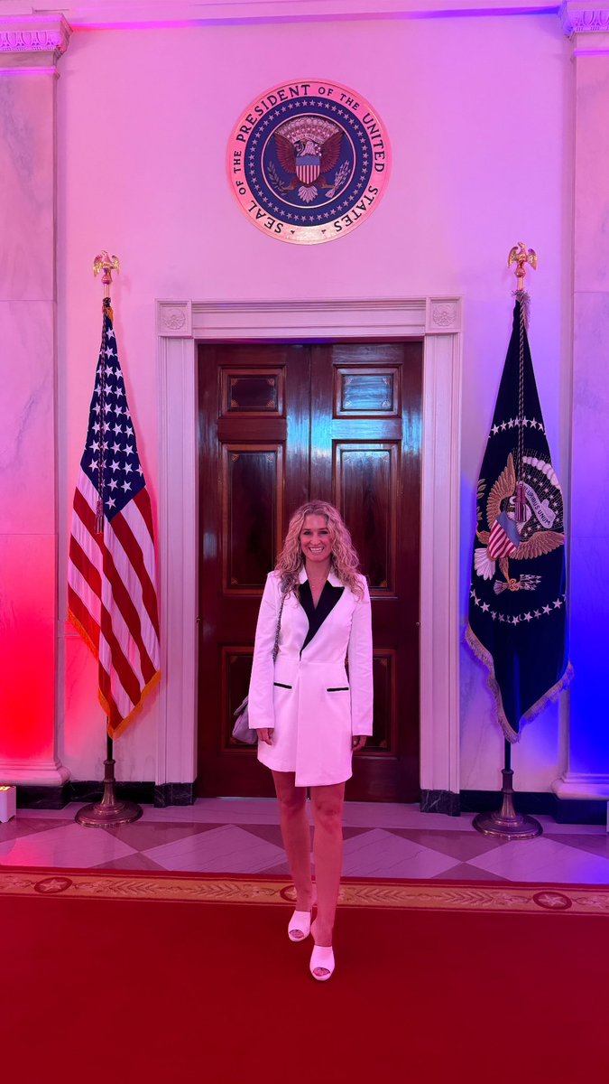 LesleyMcCaslin's tweet image. One of the cooler things I’ve done in the sports world. Follow along on  my insta! @lesley_mcc