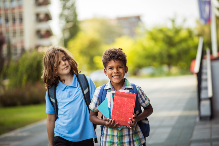 FBILasVegas's tweet photo. #BBBTip: Stay safe while sharing those cute back-to-school moments of your little ones! As the school year kicks off, social media is flooded with adorable back-to-school photos. Take a look at these helpful tips &amp; remember to be mindful of what you share: https://t.co/AhLmZIsC5h https://t.co/Wq3Yup4ify
