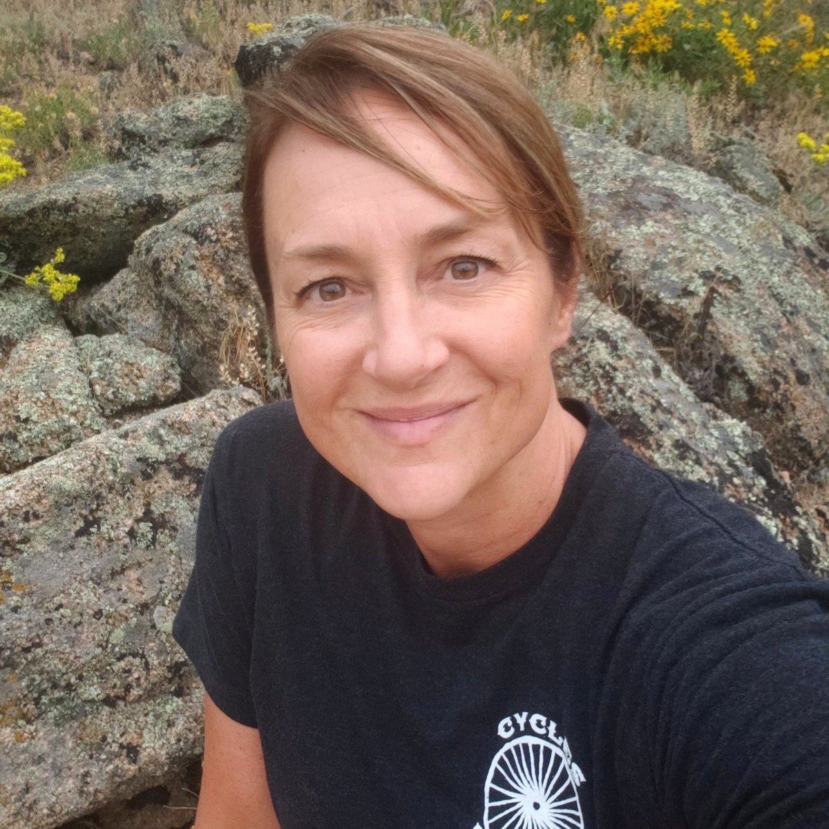 Bonnie_Gagnon's tweet photo. 1,165 Days Bedridden from a #csfleak
This photo was from a beautiful 8 mile hike a year prior. #imissmylife #MedicalNeglect @csfleakinfo https://t.co/6Y4p7cSbMy