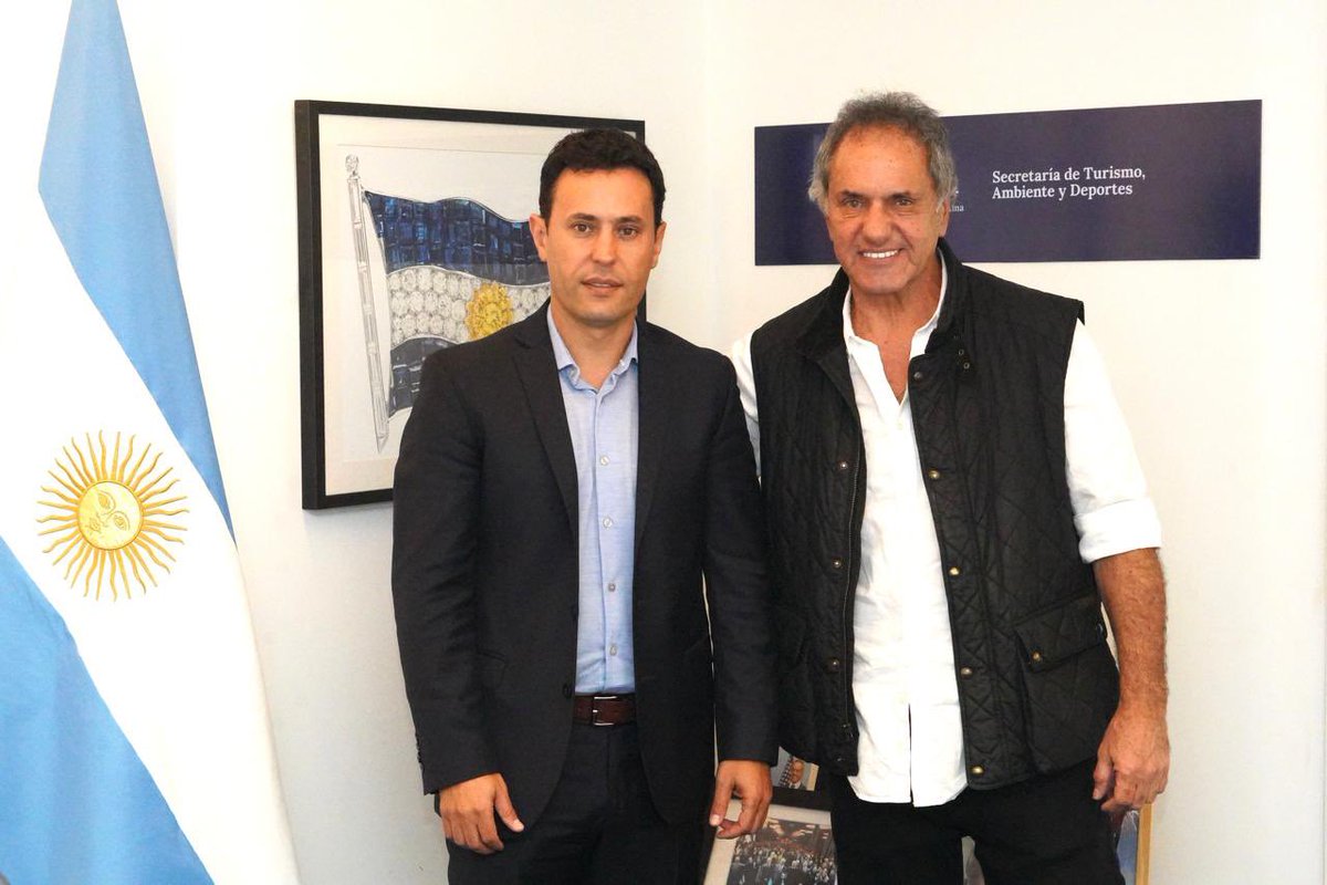 REUNIÓN INSTITUCIONAL 🤝🏻

Mantuve un encuentro institucional con el secretario de Turismo, Deporte y Ambiente. Muchas gracias <a href="/danielscioli/">Daniel Scioli 🇦🇷</a> por recibirme para hablar sobre la actualidad del ciclismo en nuestro país y del logro de José  “Maligno” Torresn los Juegos Olímpicos.