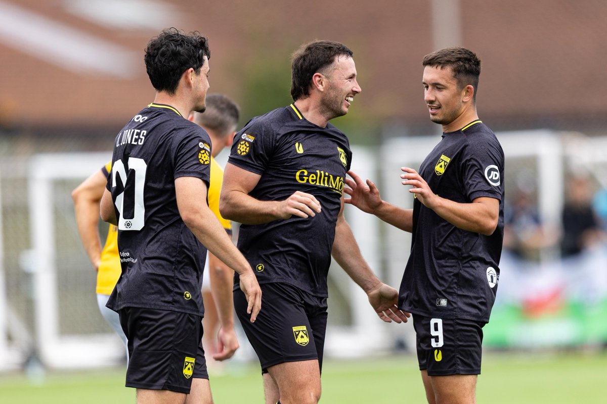 YClwbPelDroed's tweet image. #NathanielMGCup third-round southern draw 

@CF11Academy v @MerthyrTownFC 

@CardiffMetFC v @GoytreUtd 

@PenybontFC_ v @HaverfordwestFC 

@TreBluebirdsFC v @BarryTownUnited 

📸 @lewismphoto