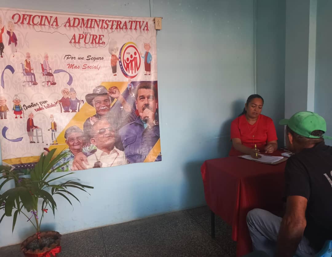 oasanfdo's tweet photo. #08Ago | 🇻🇪 La @oasanfdo continua  brindado Atención y Recepción de expedientes en materia de Prestaciones en Dinero, Afiliación y todo lo referente a la Seguridad Social
#PuebloSonrienteYEnPaz
@Somosivss
@MagaGutierrezV
@NicolasMaduro
@eduardopiate2 https://t.co/0kutXsm9SN