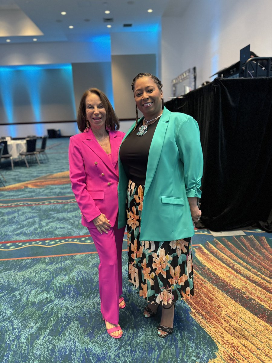 TravelHost FTL tweet media