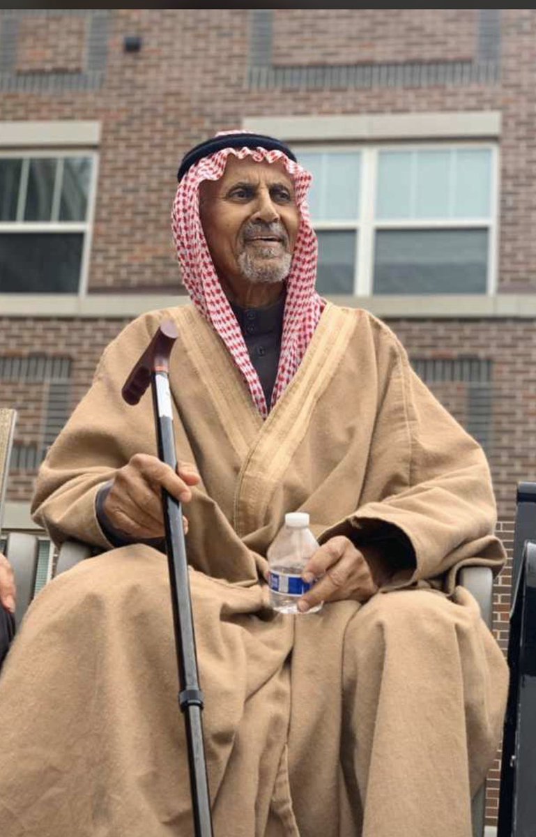 magbooll's tweet photo. @7mshan الله يرحمه ويغفر له 
ويعظّم آجرنا جميعاً 
فيه . قادم على كريم 
ويرجىٰ لهُ خيرا 
فقد عُرف عنهُ دماثة 
الأخلاق والكرم والشجاعة
وإصلاح ذات البين . تعازينا
لأبنائه وعايلته وكل محبيه .
ونقول طِبت حيّاً وميّتاً يابا
فهد https://t.co/RrabRfn4Cg
