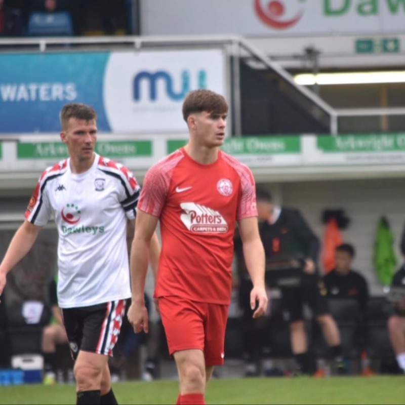 LeamingtonFC's tweet photo. ✍🏼 We're thrilled to reveal the signing of attacker Ant Lynn from @TheNomadsFC! 

Our new addition will wear the number 1️⃣9️⃣ this season in the National League North 🤩

#BackingTheBrakes | #BrakesTogether

📸 Anstey Nomads