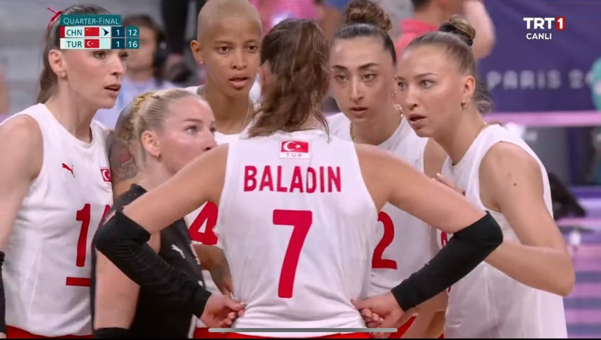 katiestyy's tweet photo. Benzer İşler 
#FileninSultanlar #volleyball https://t.co/bODEqSdRzD