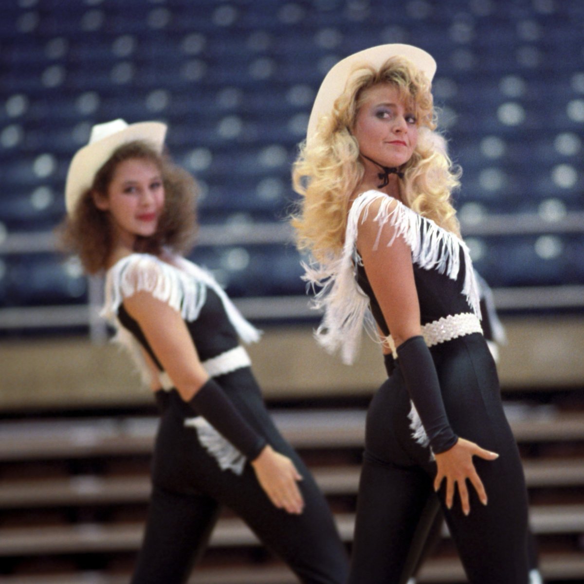 Ladies of the 𝟴𝟬𝘀...Which of these throwback #UDAcamp Home Routine costumes if your favorite?🔽