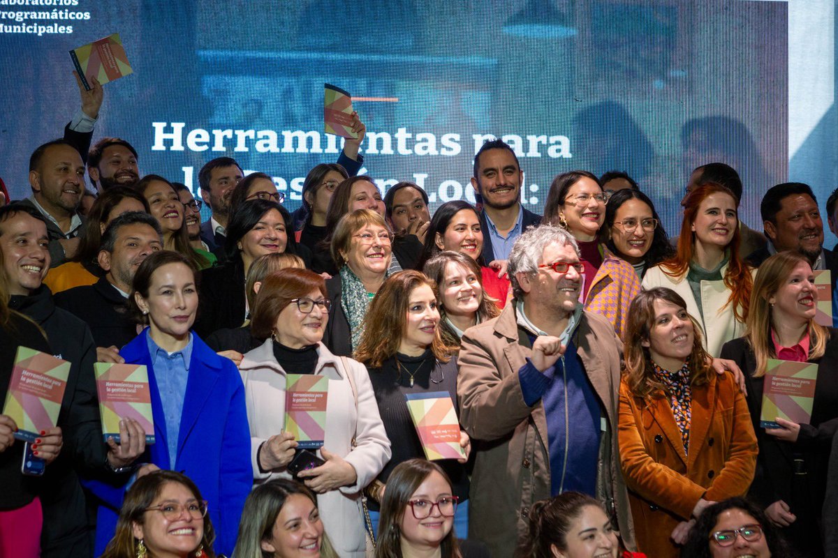 Hoy tuvimos  un encuentro con la ex presidenta <a href="/mbachelet/">Michelle Bachelet</a> , donde todas y todos quienes estamos presentando una propuesta municipal desde el progresismo y la centro izquierda pudimos aprender de su experiencia y visión de futuro, partiendo así un trabajo programático para los
