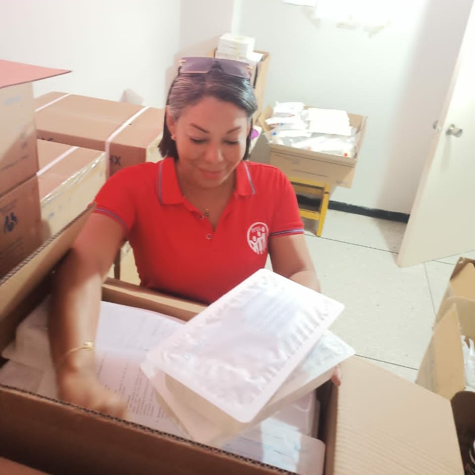 OAPLCIVSS's tweet photo. #8Ago | Con entusiasmo y compromiso por parte de la OA Puerto La Cruz en las visitas semanales a las Unidades de Diálisis, desde el Centro Nefrologico Nor Oriental, un momento de calidad con los pacientes. #JuntosPorCadaLatido @Somosivss @MagaGutierrezV @NicolasMaduro https://t.co/nNLyG8D6vJ