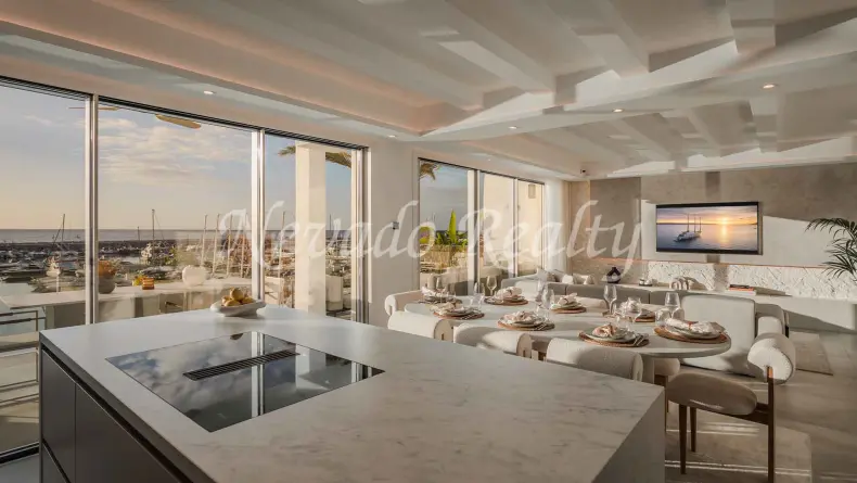 NevadoMarbella's tweet photo. Frontline penthouse in Puerto Banus with panoramic views for sale. Welcome to the exclusivity and luxury that only a penthouse in Puerto Banus can offer. This is an unrivalled gem, perfectly situated frontline with panoramic views that capture the essence of the Mediterranean. https://t.co/ePVtvGB4Yc