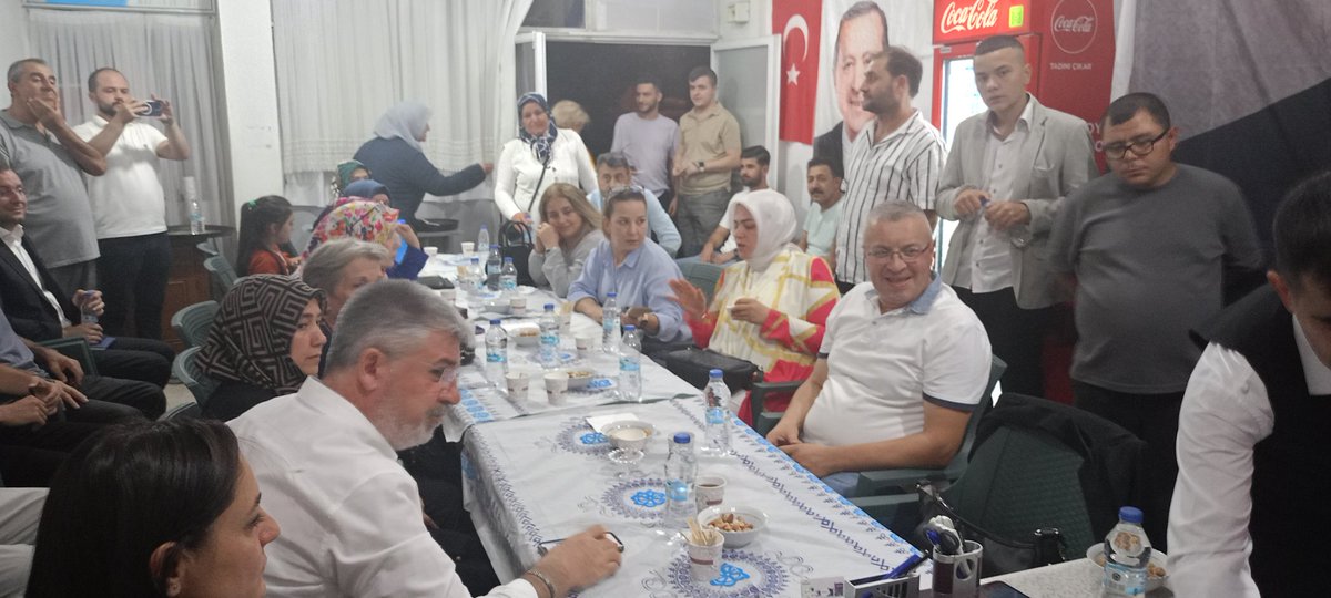 ak_basinevleri's tweet photo. Haftalık toplantımızın Ankara milletvekilliğimiz Sayın Lütfiye Selva çam eşliğinde gerçekleştirdik hayırlara vesile olmasını temenni ediyoruz @RTErdogan @Akparti @selvacam @AKadirkarapinar https://t.co/3TYEUmNIZ5