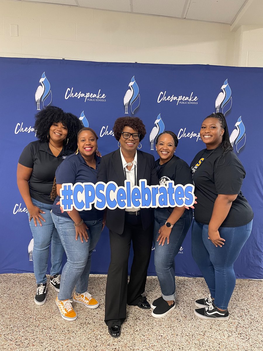 CiaraPervall's tweet photo. Feeling better than ever about the year ahead! #AdminReady #EmpowerCPS #Day2 https://t.co/bnTDKlhSf5
