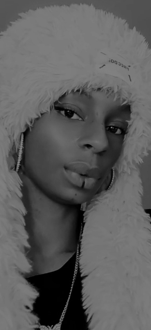 Ofcourse youre obsessed with me dearest, who wouldnt be.  Now open your wallet and show me exactly how