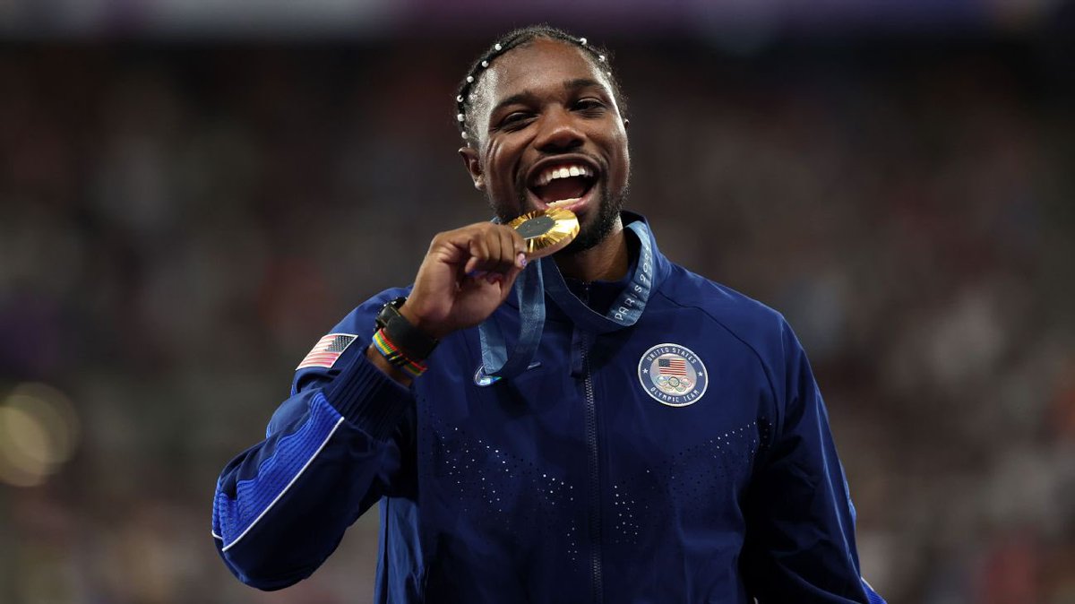 Noah Lyles won Gold 🏅 in one of the most prestigious Olympic events (100M) and nobody said a word

Lyles then finished 3rd in the Mens 200M, winning bronze 🥉 while having Covid as an asthmatic and all of a sudden everyone is clowning him for losing 🤦‍♂️

Safe to say haters mad 🇺🇸