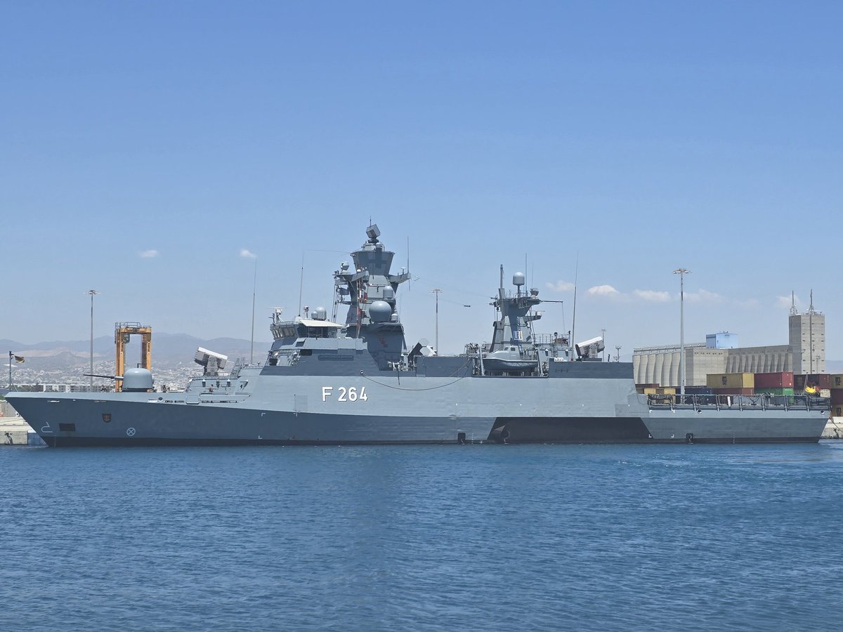 WarshipCam's tweet photo. German Navy Braunschweig-class corvette FGS Ludwigshafen am Rhein (F264) in Limassol, Cyprus - August 5, 2024 #f264 #fgsludwigshafenamrhein
SRC: TW-@LogiconLtd https://t.co/jZgEjlxxuI