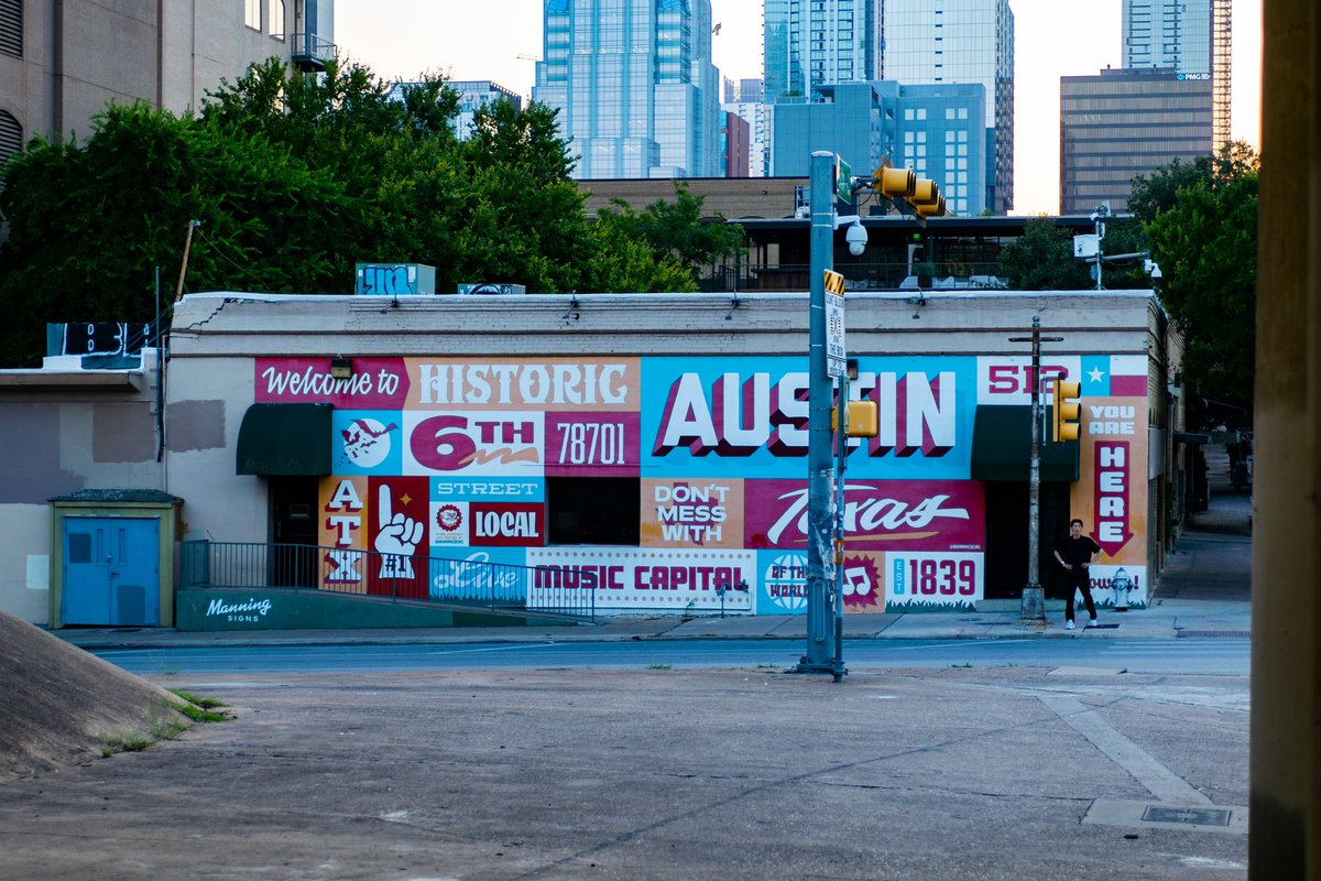 DelavynC's tweet photo. Austin, TX downtown https://t.co/nr7ORSQC7M