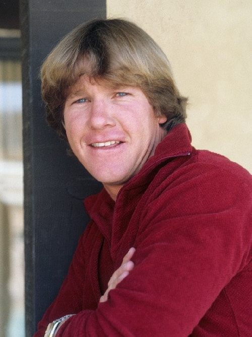 NLCarolynMuse's tweet photo. A #HappyBirthday to USMC veteran, film/television actor, race car driver, and pilot Larry Wilcox (77). #TheLastHardMen #CHiPs #TheRayBradburyTheater #LoadedWeapon1 #WishMan https://t.co/pngbgNH5DW