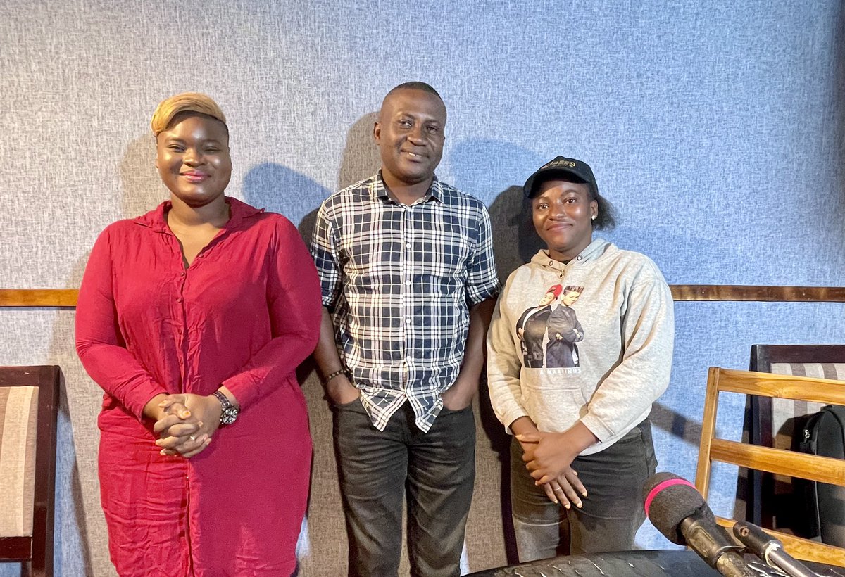 Merci à toute l’équipe de Victoire FM. Votre soutien nous a permis de parler de la situation de santé de notre chère sœur Da Dédé et de sensibiliser le public au besoin de soutien financier. Pour les gestes ou informations : 92010770, 98896006

#solidarite 
#afpmtogo