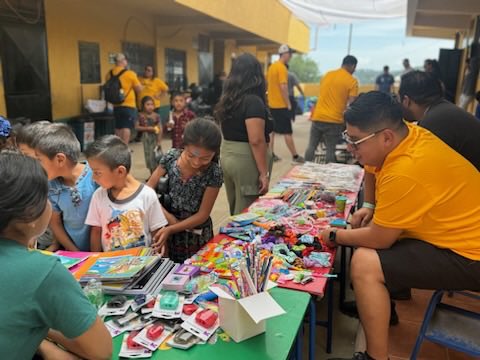 Nashville Predators Foundation (@predsfoundation) on Twitter photo Our first distribution of the day is done! More than 600 kids received a new pair of shoes 💙
<a href="/PredsNHL/">Nashville Predators</a> | <a href="/Soles4Souls/">Soles4Souls</a> Our first distribution of the day is done! More than 600 kids received a new pair of shoes 💙
<a href="/PredsNHL/">Nashville Predators</a> | <a href="/Soles4Souls/">Soles4Souls</a>