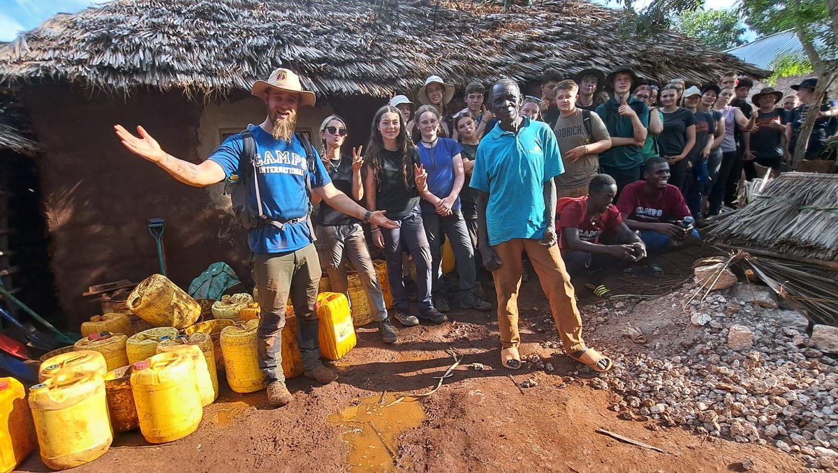 campkenya's tweet photo. Time in #CampTiwi was unforgettable for #TeamMbuni. They enjoyed beachfront bliss and supporting the Tiwi Turtle Police. They also kept fit by walking 10km each day to build a mud house for a family in need β€οΈ. We are not surprised they were sad to leave π΄ #campseffect @campsint https://t.co/2IUCTBFW73