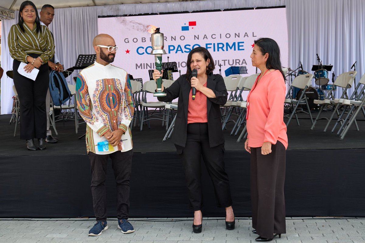 La visita del Presidente <a href="/JoseRaulMulino/">José Raúl Mulino</a> y Ministros de Estado al Centro de Arte y Cultura de Colón simboliza nuestro compromiso de que esta casa común del pueblo colonense sea una luz poderosa de transformación.  Pronto anunciaremos la programación del más alto nivel.