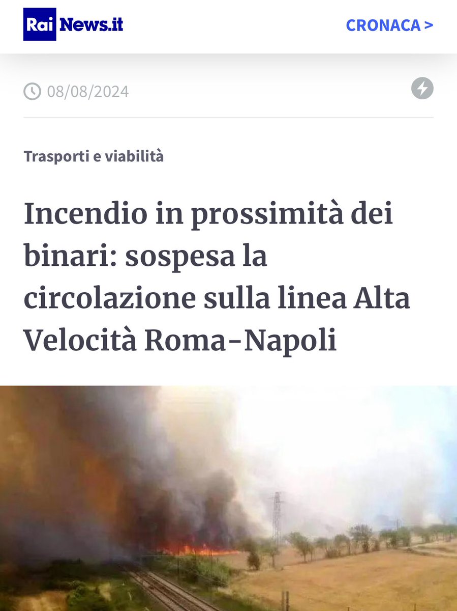 africankh's tweet photo. @ItaloTreno con la vostra pessima comunicazione siete stati capaci di peggiorare questa orrenda giornata: per i Vostri media il Vostro treno 9961 non esiste! Ma nemmeno sul 9951 la Vostra comunicazione funziona: il display informativo si è spento quando avevamo 50 min di ritardo! https://t.co/ti4s3ClYox