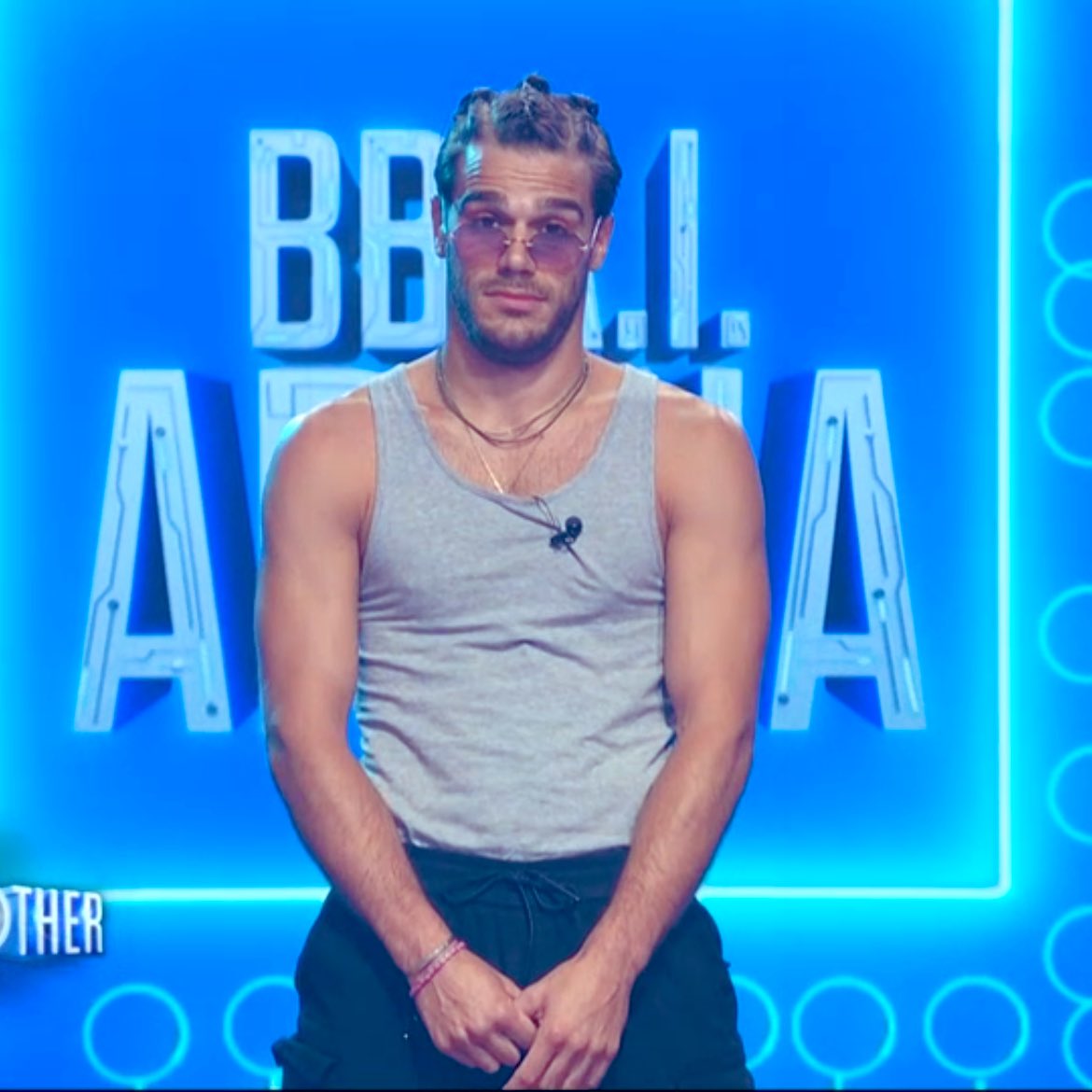 BBSpyderman's tweet image. The dude bro f*ck boi that divided Big Brother Twitter. 🫡
#BB26