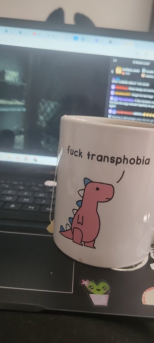 whatthe_fork's tweet photo. Made some tea for Jayden's stream #snackden https://t.co/EVyxOHNKuh