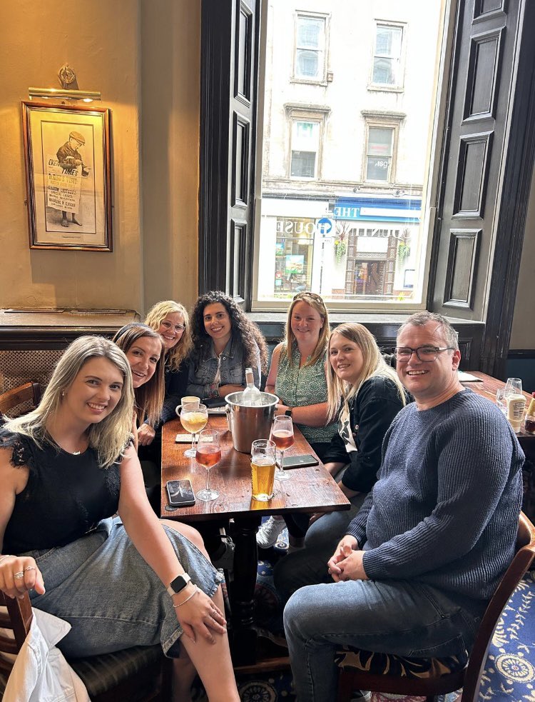 Mrs Carlyle tweet media