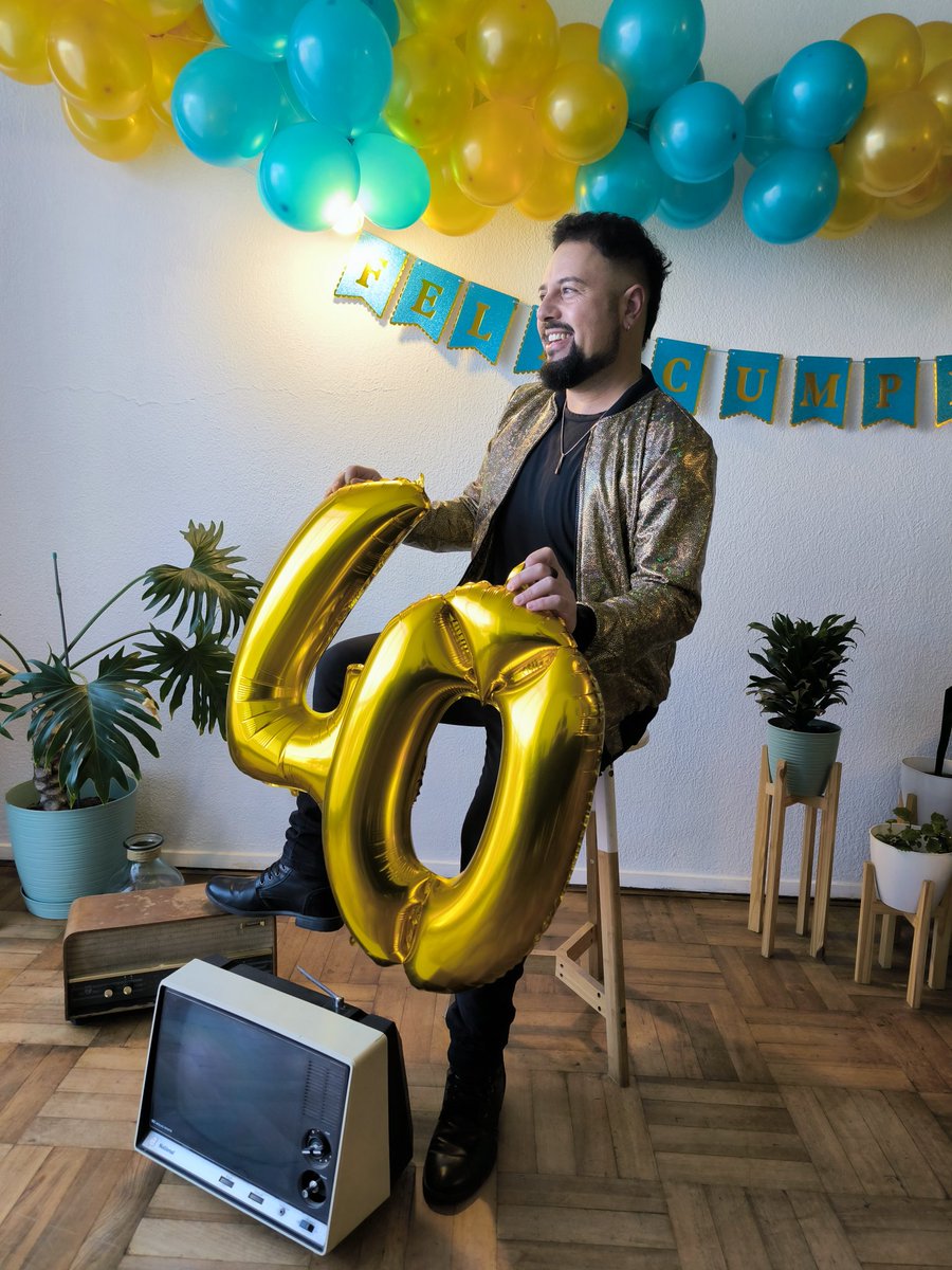 Fpietrantoni's tweet photo. Hoy estoy muy motivado recibiendo mis 40 años. Agradecido y con muchos desafíos. Vamos con todo y más.
#Micumple #cumpleañeron #mis40. https://t.co/fXFMhtAcWf