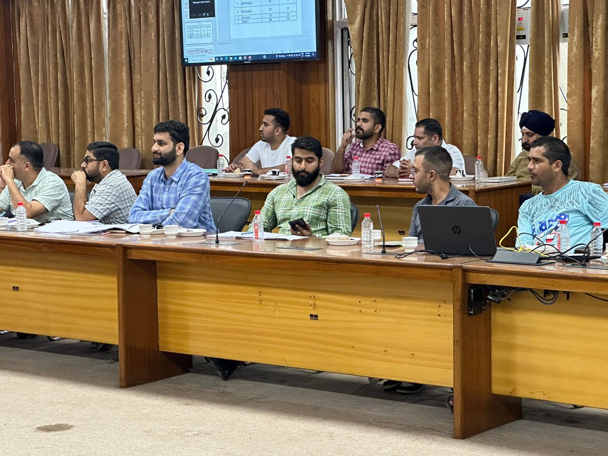 dpmuudh's tweet photo. Chief Engineer Jal Shakti, Jammu held preview meetings of JJM in Dist Udh with consultants,DPMU, SE, XEN , AEEs, AEs &amp; JEs. Established clear timelines to ensure completion of schemes within Mission period.
#JalJeevanMission
@DullooAtal @shaleenkabra @JJM_JK @udhadm @dioudhampur https://t.co/AFZ1yfIFUf