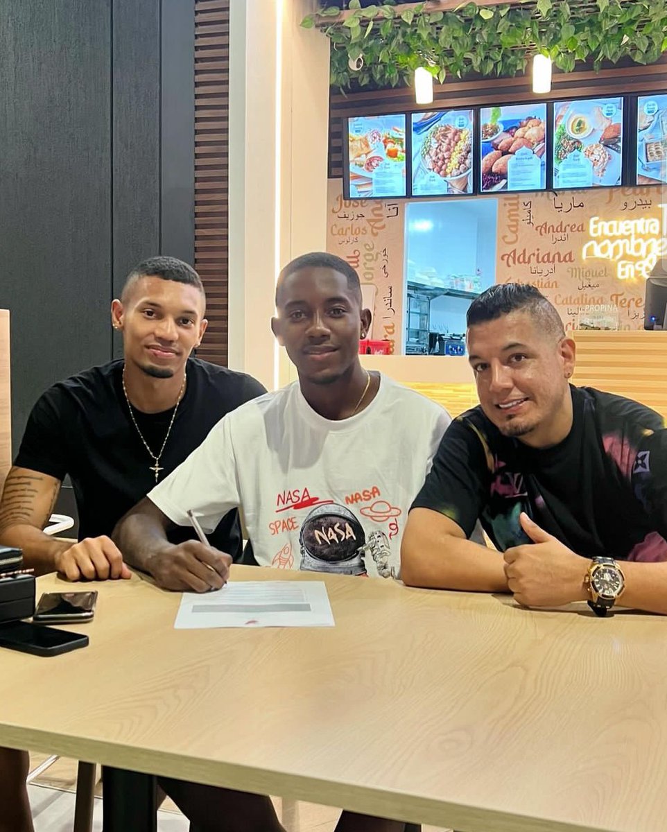 GoldenTrials's tweet photo. Profesyonel futbol sözleşmelerinizi Golden Football Agency ile güvence altına alın. 
Doğrudan sözleşmeler için transfer pencereleri artık hala mevcuttur. Profesyonel futbol yolculuğunuza başlamak için lütfen bize bir mesaj gönderin 
#GOLD #Paris2024 #football #Goldenfootball https://t.co/hiD1pcuMXG