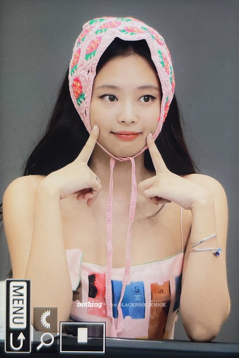 240808 🍓 #JENNIE #제니 <a href="/oddatelier/">OA</a>