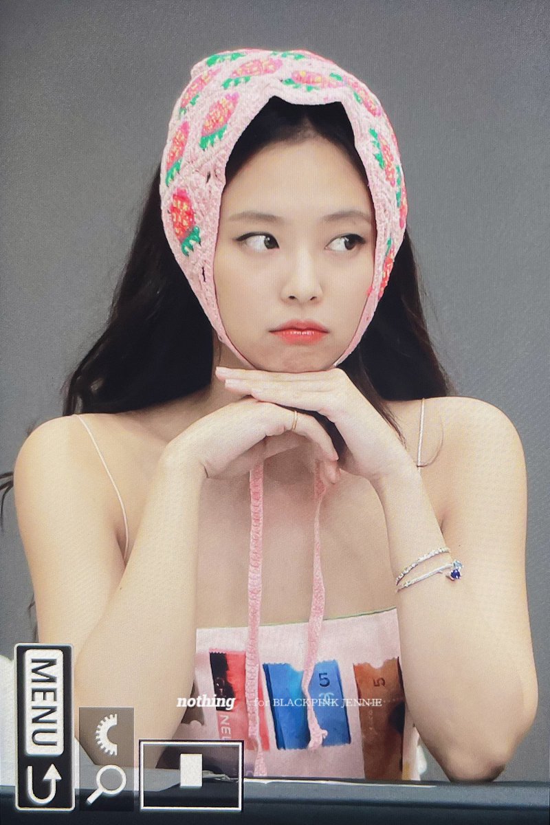 nothing_0116's tweet photo. 240808 🍓 #JENNIE #제니 @oddatelier https://t.co/pCu53EgMO3