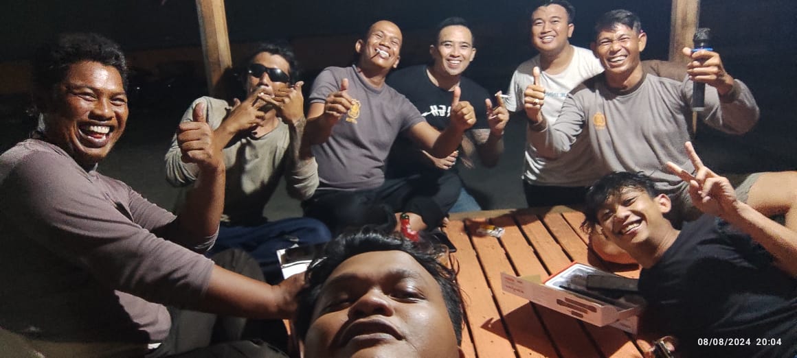 raiyadnya's tweet photo. Teman terasa saudara.💪💪 https://t.co/RDIlzScpWi
