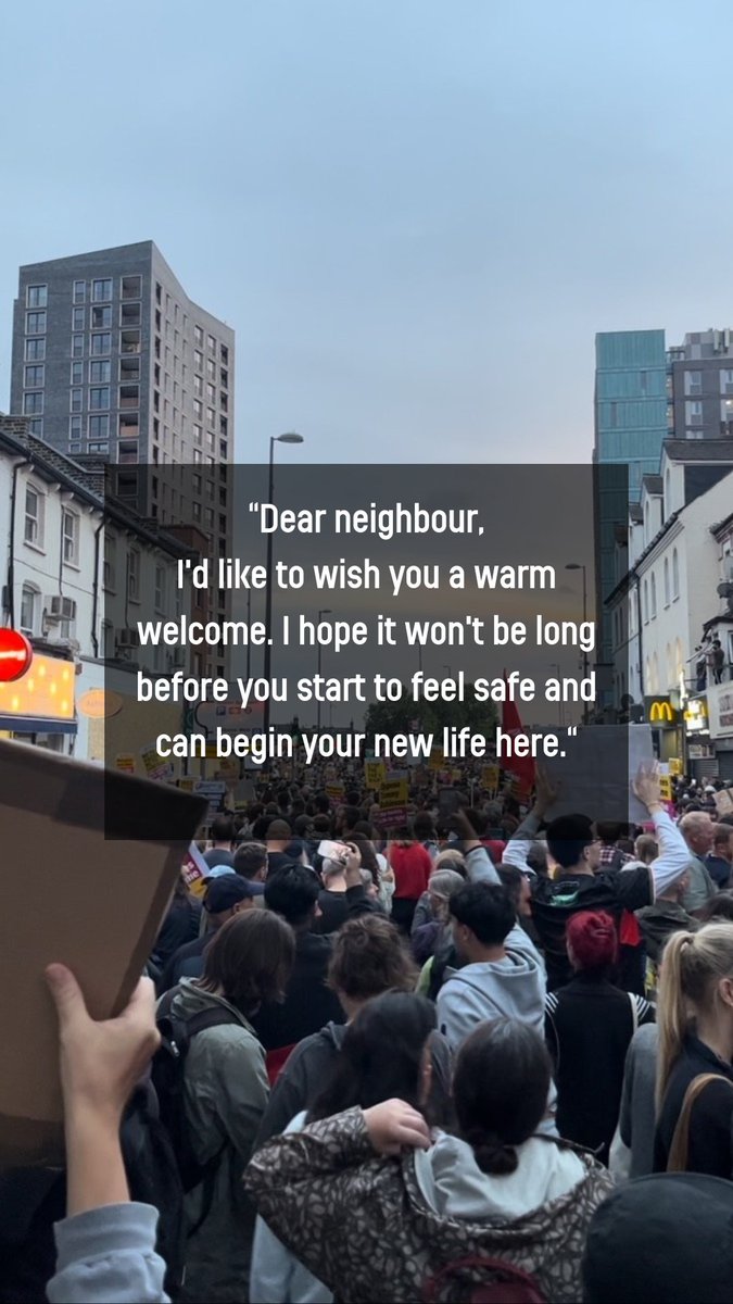 Communities sent a LOUD message of welcome to refugees last night. 

Here are some of the messages we've received in the last few days. We've passed them all on to people we support. Thank you! 🧡🧡🧡