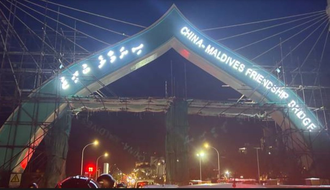 Don't worry <a href="/AmbMunu/">Amb Munu Mahawar | मनु महावर</a>, now the lights are on.