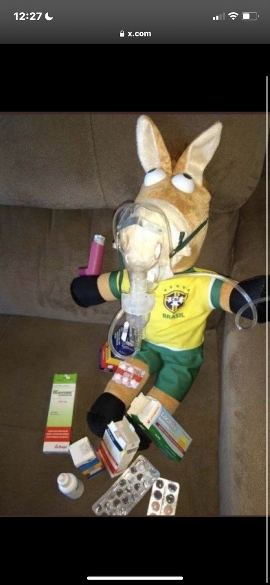 privahsla's tweet photo. Mano eu tô passando mal pprt https://t.co/VsNDjQ5fbD