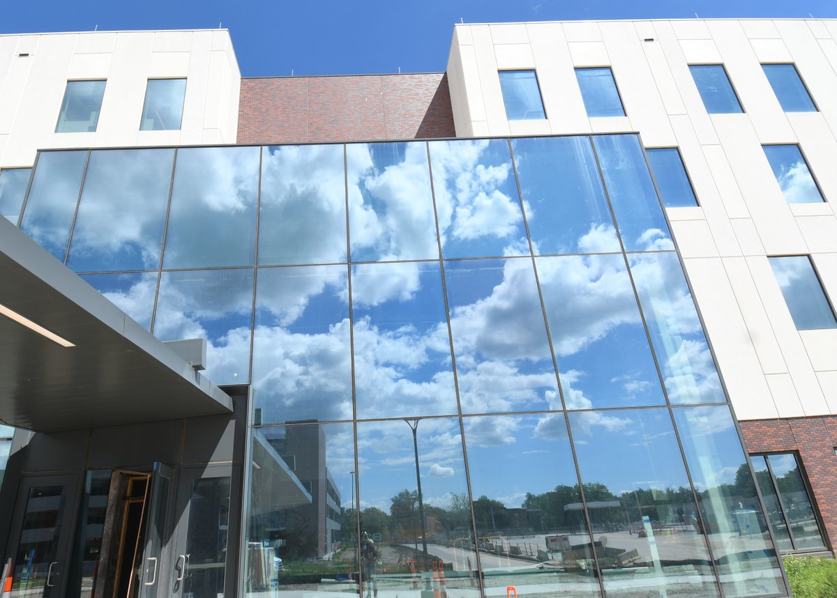 NGA_GEOINT's tweet photo. We’ve been reflecting on how amazing NGA’s new St. Louis campus, currently under construction, will be once it opens in 2025! 

Blue skies are ahead in #NGAinSTL 😍 https://t.co/4zbQrZPJTG