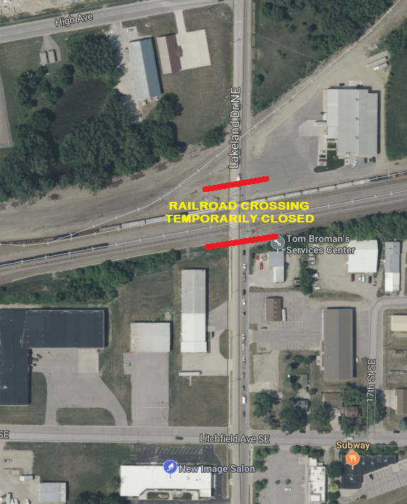 Due to a train derailment last evening, the RR Crossing at Lakeland Drive is temporarily closed while repairs and railcar removal is underway. Expected to reopen on Friday (08/09/24). There is no danger to the public. Please use alternate routes!
