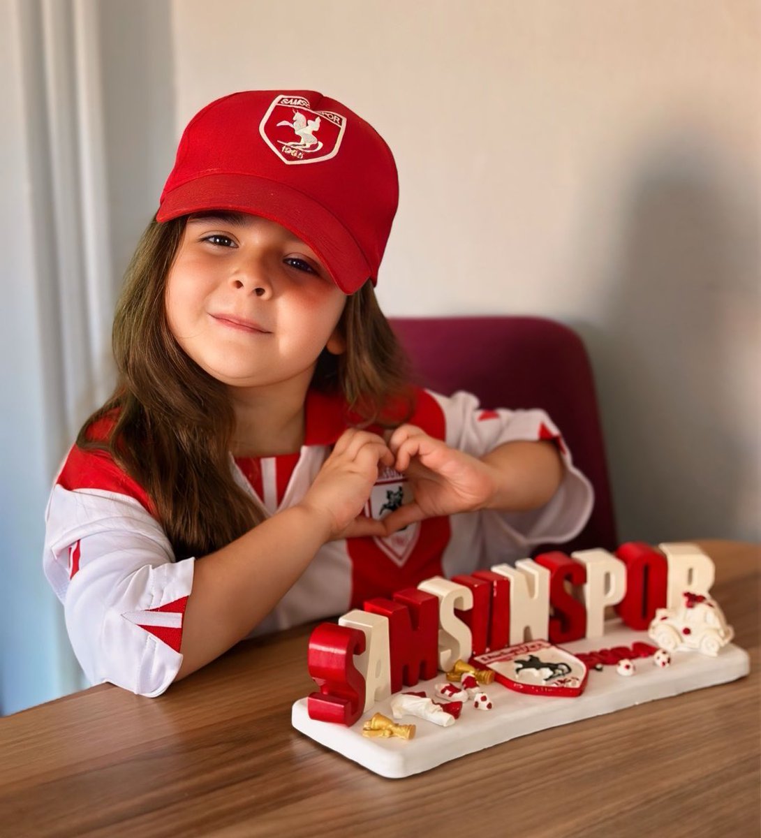 suracebecii's tweet photo. 𝘚𝘢𝘮𝘴𝘶𝘯𝘭𝘶 𝘥𝘰𝘨̆𝘥𝘶𝘬 @Samsunspor'𝘭𝘶 𝘰̈𝘭𝘦𝘤𝘦𝘨̆𝘪𝘻! 🔴⚪️ https://t.co/rqPTqC8q2n