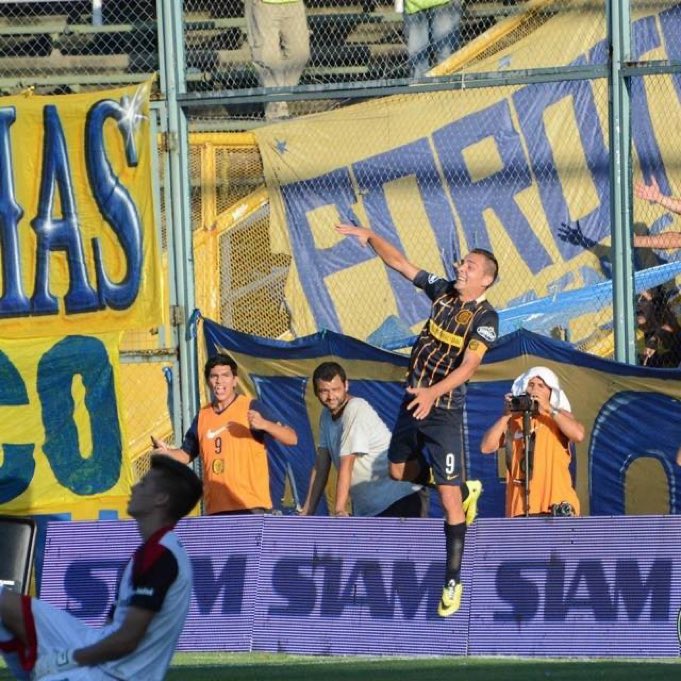 Lo sigue viviendo como el primer día.

El sábado ganen por él.