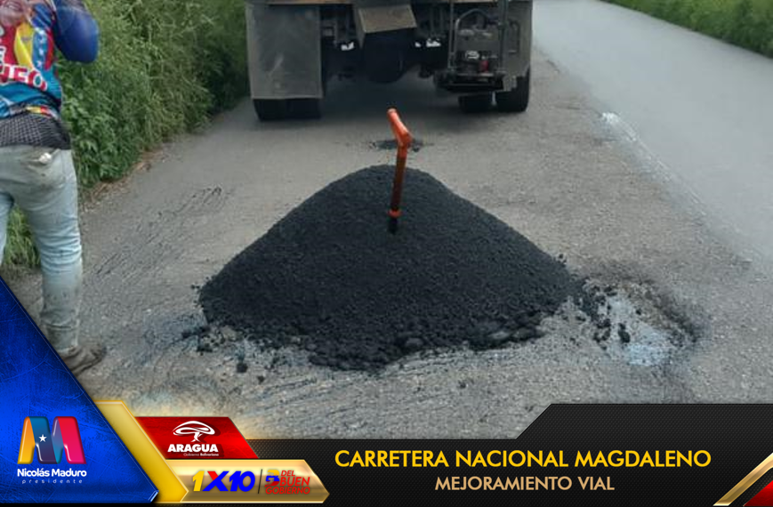 viasdearaguas's tweet photo. 📸💪Avanzamos con todas las fuerzas con el 1x10 del Buen Gobierno renovando el camino hacia un futuro, con el bacheo en la Carretera Nacional Magdaleno🚧
¡La recuperación vial transforma rutas!
#PuebloSonrienteYEnPaz 🇻🇪
@NicolasMaduro @Soykarinacarpio @TransporteGobVe @VTVcanal8 https://t.co/bi0jj0MijP
