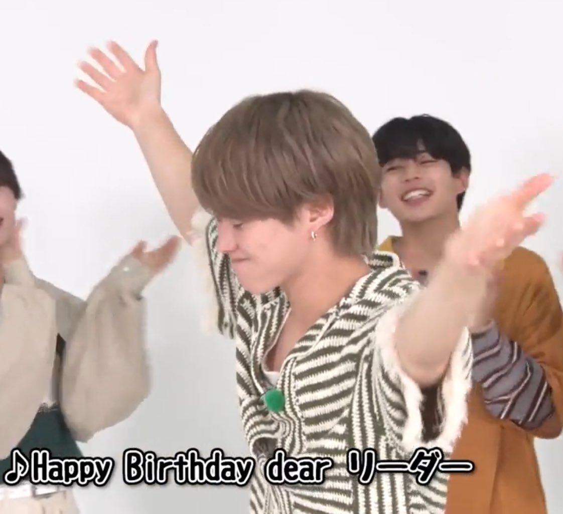 NANIWAOHARU's tweet photo. Happy Birthday 💚 https://t.co/jLBg5qqX3k