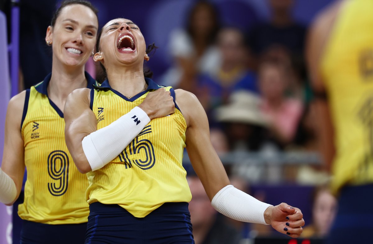 timebrasil's tweet photo. BLOQUEIO DE CAROLANAAAAAONQJ!WWEJWPEIFNWN FKS!

EU TE AMO, CAROLANA!

QUERO TE DAR UM ABRAÇO!

mas eu tenho medo de você quando você tá jogando

VAMOOOO!

Brasil 13-10!

#JogosOLímpicos #TimeBrasil #Paris2024 https://t.co/hGPQIry9P5