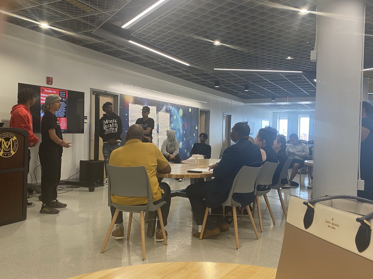 Equity in Action! Students presenting the companies they developed this summer to business owners!! #MCC ⁦<a href="/RCSDNYS/">Rochester City School District</a>⁩ ⁦<a href="/MonroeCC/">Monroe Community College</a>⁩
