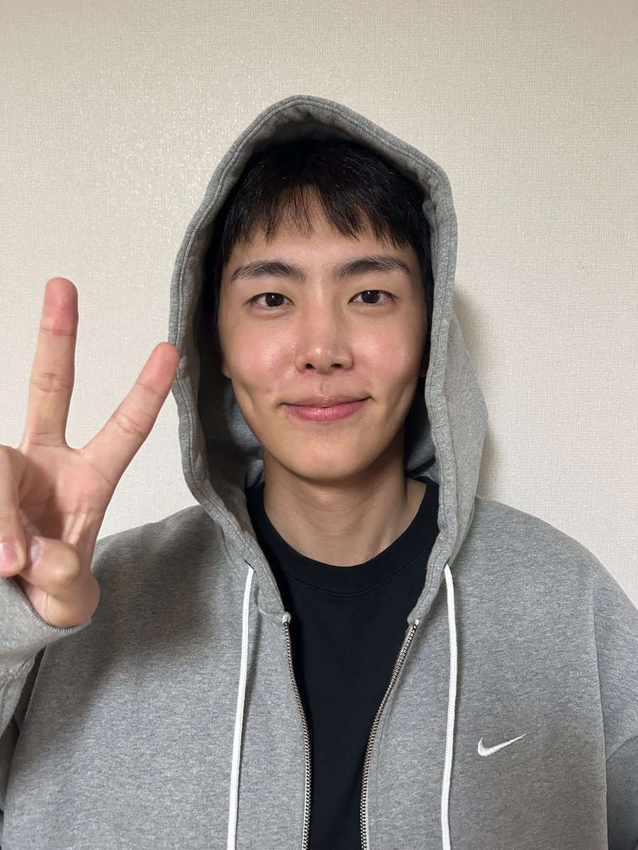 insjaef9's tweet photo. 숯껌댕이눈썹강아지 https://t.co/TxMLmLapR7