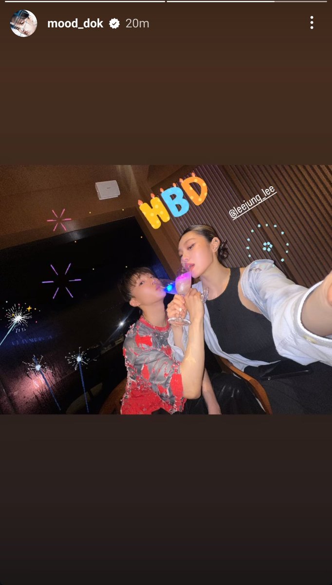 jungiee_09's tweet photo. Mood Dok IG story🤍
#리정 #LEEJUNG_DAY #HAPPY_LEEJUNG_DAY #Mooddok https://t.co/0oqLXjZTmA