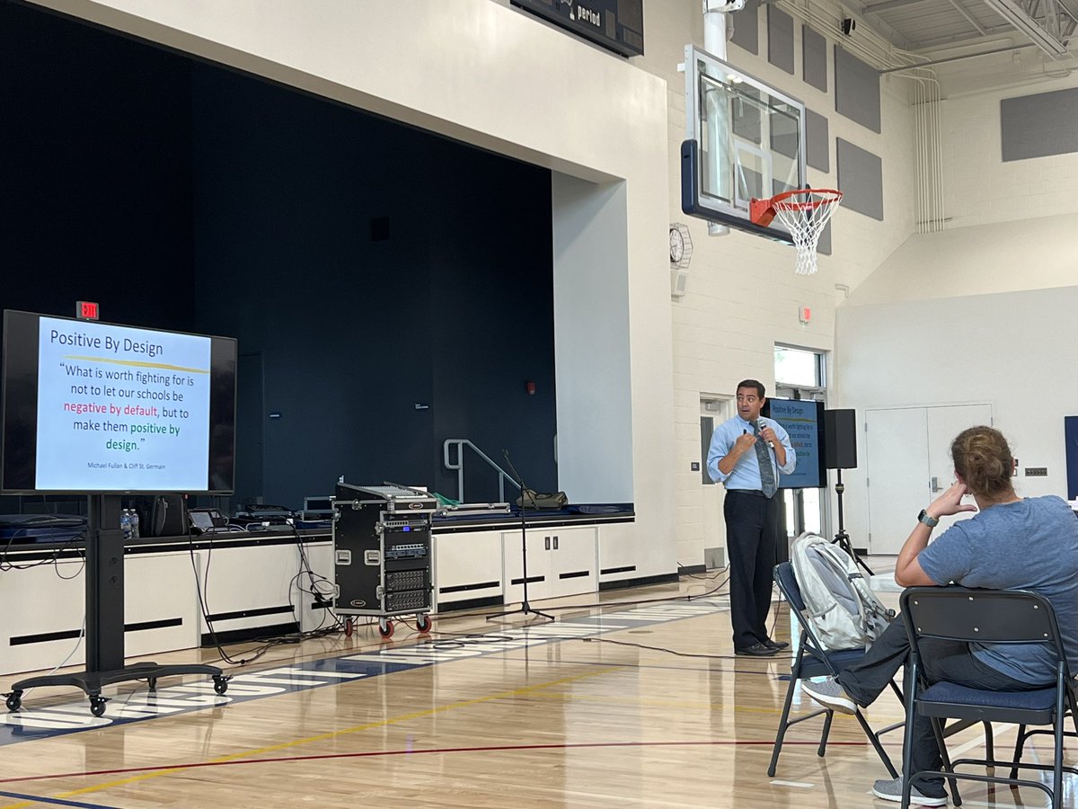 Holly Edds tweet media